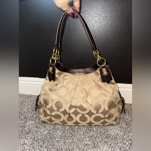 Coach tan monogram logo sateen carryall shoulder bag - Picture 4 of 13